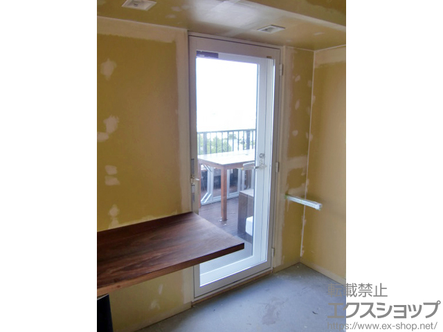 大阪府大阪市のの二重窓（内窓） インプラス ダストバリア仕様 テラスドア 外観左吊元 施工例