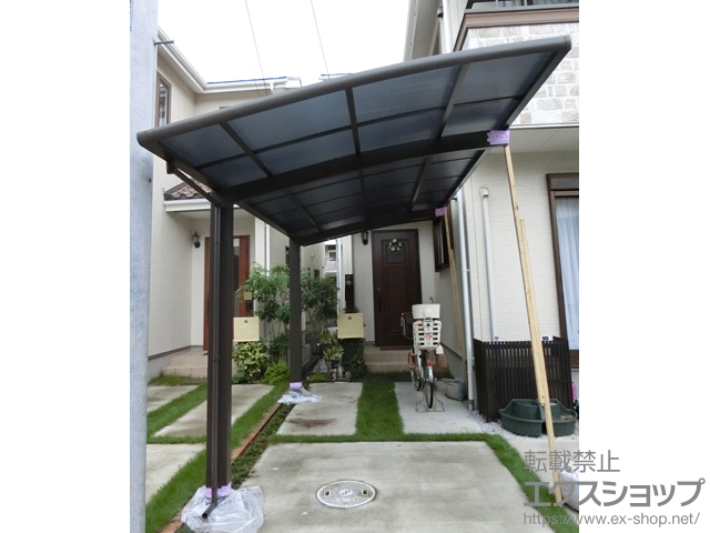 埼玉県坂戸市ののカーポート ネスカR (ラウンドスタイル) 積雪〜20cm対応 施工例