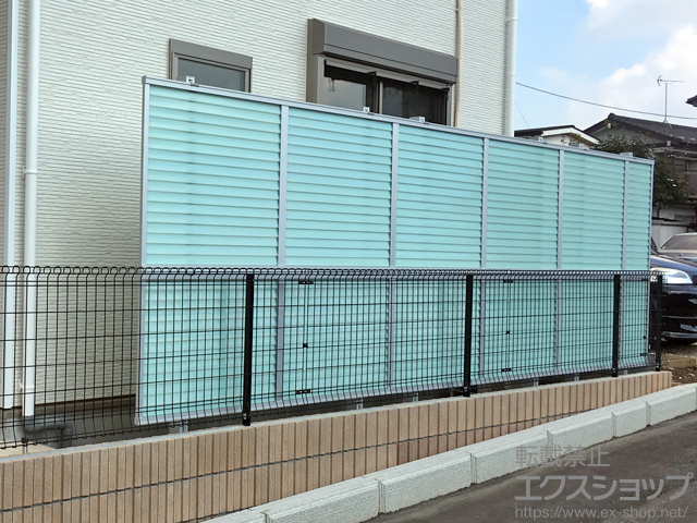 埼玉県朝霞市ののフェンス・柵 プレスタフェンス 8Ｓ型 ポリカーボネート アルミ多段柱使用 施工例