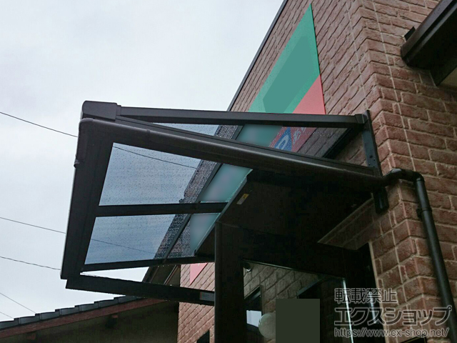 福岡県福岡市のLIXIL リクシル（トステム）のバルコニー・ベランダ屋根 ライザーテラスII F型 ルーフタイプ 単体 積雪〜20cm対応 施工例