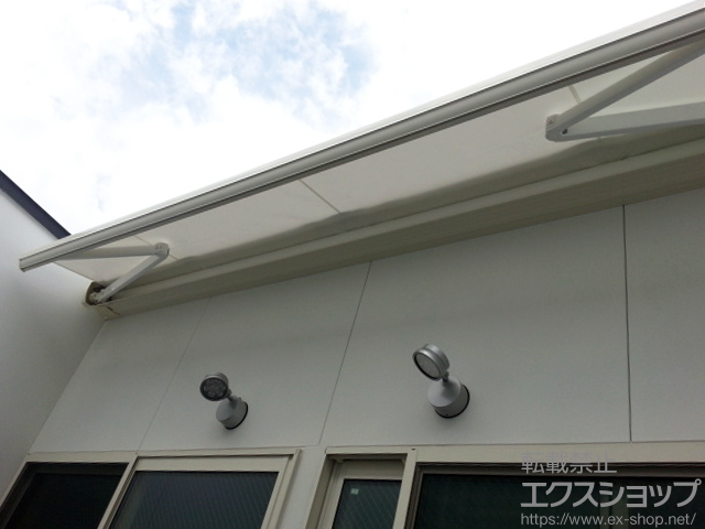 熊本県熊本市のLIXIL リクシル（トステム）のオーニング・日よけ 彩風C型 手動式 施工例