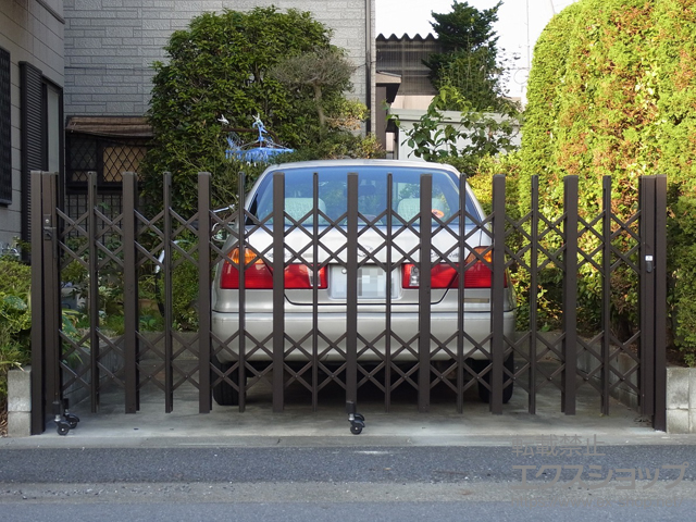埼玉県さいたま市ののカーゲート アルシャインII HW型Aタイプ ノンレール 片開き 320S 施工例