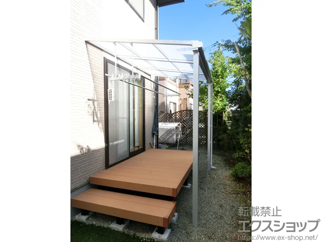 宮城県仙台市ののウッドデッキ、テラス屋根、カーポート ライザーテラスII F型 1500 テラスタイプ 単体 積雪〜50cm対応+吊り下げ物干し 標準 2本入×1セット 施工例