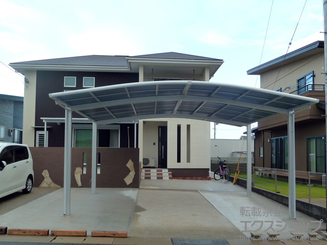 長崎県諫早市ののカーポート ネスカR (ラウンドスタイル) ワイド 積雪〜20cm対応 施工例