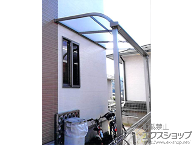 広島県安芸郡熊野町のLIXIL リクシル（トステム）のテラス屋根 ライザーテラスII R型 テラスタイプ 単体 積雪〜20cm対応 施工例