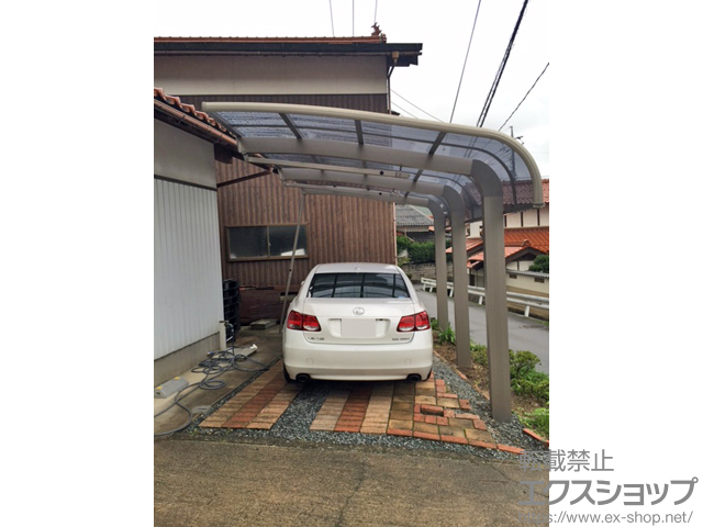 鳥取県西伯郡南部町のLIXIL リクシル（トステム）のカーポート テールポートシグマIII 1500 積雪〜50cm対応＋収納式サポート　ロング柱23用×3 施工例