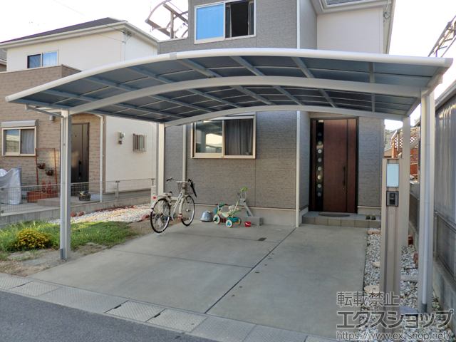 奈良県北葛城郡広陵町ののカーポート ネスカR (ラウンドスタイル) ワイド 積雪〜20cm対応 施工例