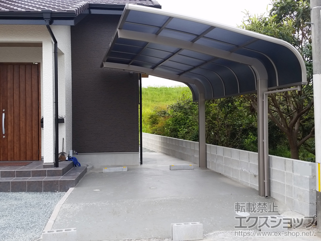 熊本県熊本市のLIXIL リクシル（トステム）のカーポート テールポートシグマIII 積雪〜20cm対応 施工例