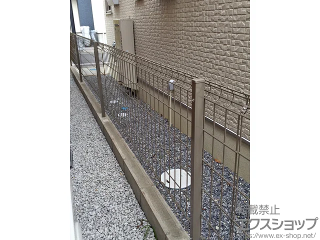 ���ꌧ��Îs��LIXIL ���N�V��(TOEX)�̃t�F���X�E��E�� �n�C�O���b�h�t�F���XUF8�^ ���R���^�C�v �{�H��