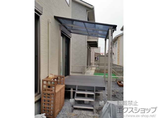 長崎県諫早市ののテラス屋根 ヴェクターテラス F型 テラスタイプ 単体 屋根フレーム木調色 積雪〜20cm対応 施工例