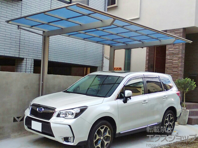 東京都品川区ののカーポート ネスカF (フラットスタイル) 積雪〜20cm対応 ※正面台形納まり 施工例