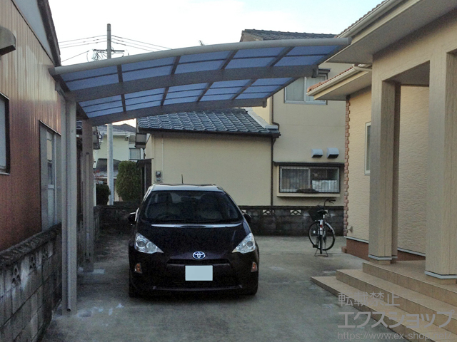 長崎県諫早市ののカーポート レイナポートグラン　積雪〜20cm対応＋着脱式サポート 標準・ハイルーフ兼用 2本入り×1セット 施工例