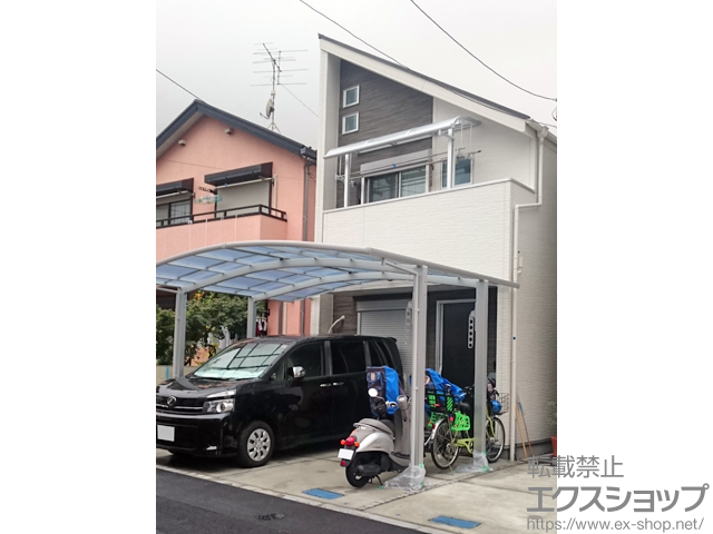 東京都杉並区ののカーポート ネスカR (ラウンドスタイル) ワイド 積雪〜20cm対応＋物干しセット 標準 2本入り×1セット 施工例