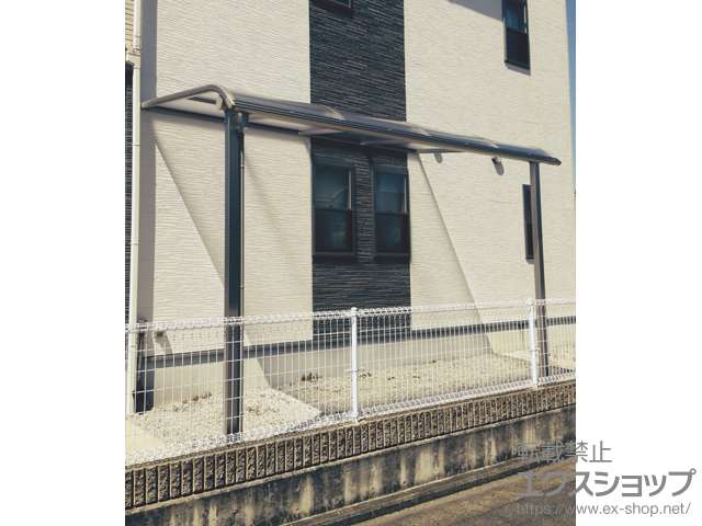 香川県高松市ののテラス屋根 プレシオステラス R型 テラスタイプ 単体 積雪〜20cm対応 施工例