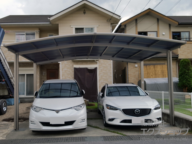 栃木県鹿沼市ののカーポート ネスカR (ラウンドスタイル) ワイド 積雪〜20cm対応 施工例
