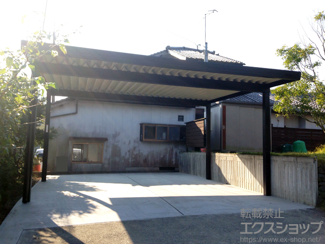 鹿児島県出水市のLIXIL リクシル（トステム）のカーポート テリオスポートIII 900 2台用 角柱4本仕様 積雪〜30cm対応 施工例