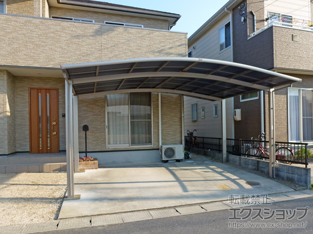 岡山県岡山市ののカーポート ネスカR (ラウンドスタイル) ワイド 積雪〜20cm対応 施工例