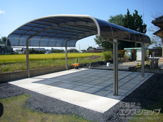 栃木県栃木市のLIXIL リクシル（トステム）のカーポート テールポートシグマIII ワイド 積雪〜20cm対応 施工例