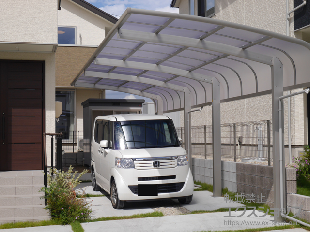 愛知県瀬戸市ののカーポート レイナキャップポートグラン 縦連棟　積雪〜20cm対応 施工例