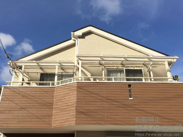 兵庫県神戸市ののバルコニー・ベランダ屋根 ヴェクターテラス R型 屋根タイプ 単体 積雪〜20cm対応＋物干しセット 吊り下げ式 標準2本入り×1セット 施工例