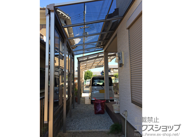 奈良県桜井市のLIXIL リクシル（トステム）のテラス屋根 ライザーテラスII F型 テラスタイプ 単体 積雪〜20cm対応＋前面スクリーン 2段 施工例