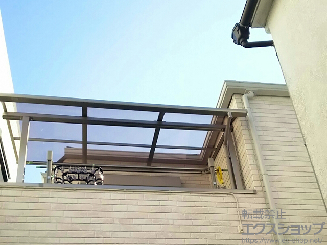 東京都北区のLIXIL リクシル（トステム）のバルコニー・ベランダ屋根 ライザーテラスII R型 屋根タイプ 単体 積雪〜20cm対応 施工例