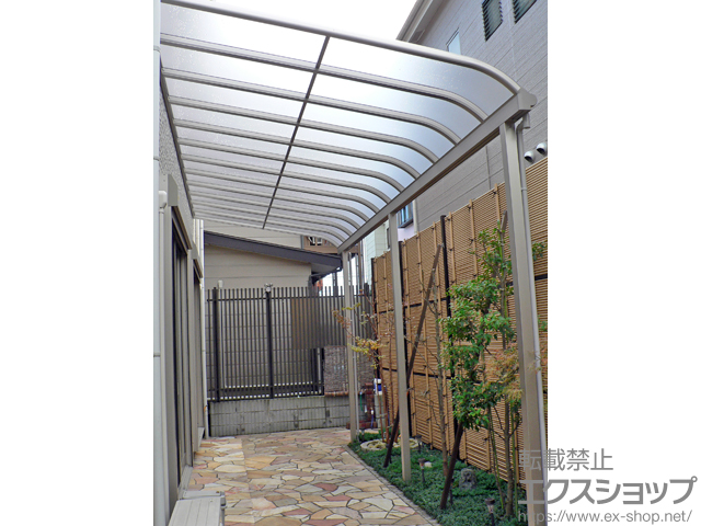 神奈川県座間市ののテラス屋根 ヴェクターテラス R型 テラスタイプ 連棟 積雪〜20cm対応 施工例