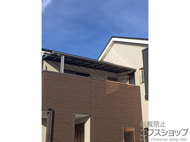 宮城県仙台市のLIXIL リクシル（トステム）のバルコニー・ベランダ屋根 [片袖納まり]ライザーテラスII F型 屋根タイプ 単体 積雪〜20cm対応 施工例