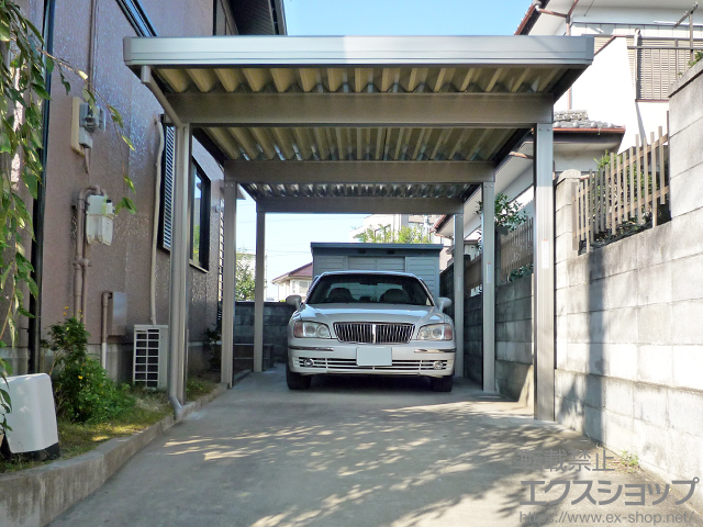 埼玉県熊谷市のLIXIL リクシル（トステム）のカーポート テリオスポートIII 4500 角柱6本仕様 積雪〜150cm対応 施工例