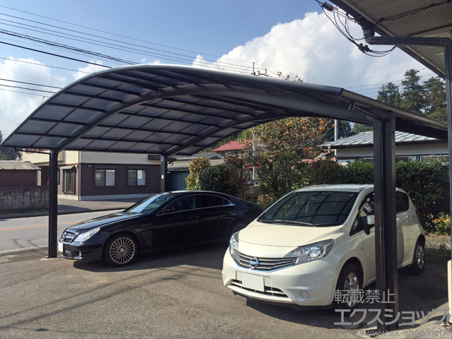 栃木県日光市のLIXIL リクシル（トステム）のカーポート リベルポートシグマIII 3台用 積雪〜20cm対応 施工例