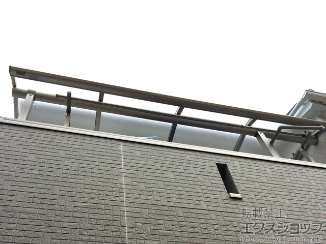 神奈川県伊勢原市ののバルコニー・ベランダ屋根 プレシオステラス R型 屋根タイプ 単体 積雪〜20cm対応 施工例
