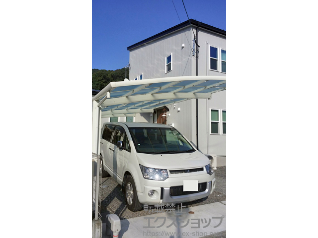 大分県津久見市ののカーポート レイナポートグラン 延長　積雪〜20cm対応＋着脱式サポート 標準・ハイルーフ兼用 (2本入り/1本入り)×1セット 施工例