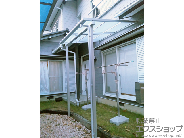 奈良県奈良市ののテラス屋根 スピーネ F型 テラスタイプ 単体 積雪〜20cm対応 施工例