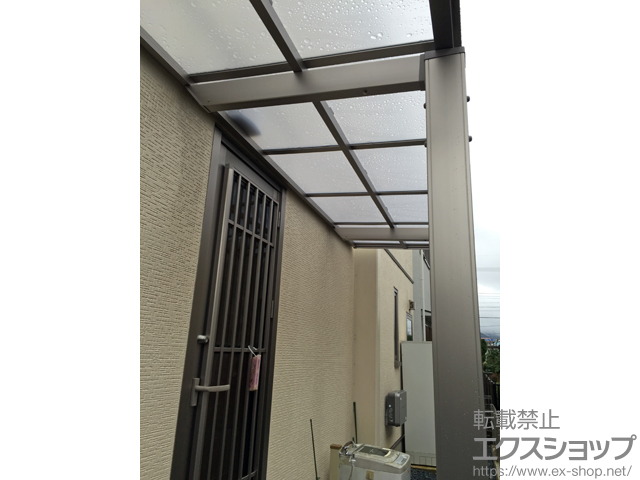 兵庫県篠山市ののテラス屋根 フーゴF テラスタイプ 単体 積雪〜20cm対応＋固定式サポート ロング柱＋テラス対応躯体すき間ふさぎ材 施工例
