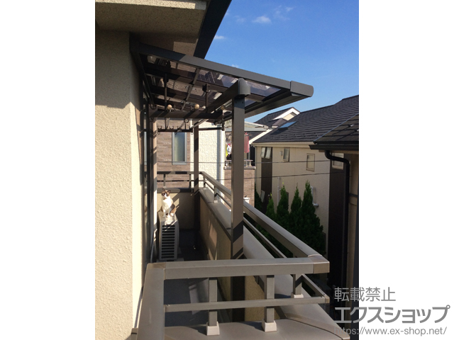 東京都小金井市のLIXIL リクシル（トステム）のバルコニー・ベランダ屋根 ライザーテラスII F型 屋根タイプ 単体 積雪〜20cm対応 施工例