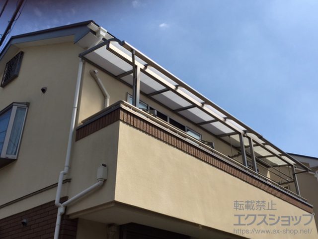 東京都練馬区のLIXIL リクシル（トステム）のバルコニー・ベランダ屋根 ライザーテラスII R型 屋根タイプ 単体 積雪〜20cm対応 施工例