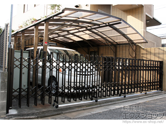 東京都練馬区ののカーゲート エクモアHH ガイドレールタイプ 片開き 形材仕様 65S 施工例