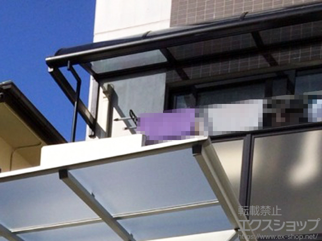 愛知県豊橋市のLIXIL リクシル（トステム）のバルコニー・ベランダ屋根 ライザーテラスII R型 ルーフタイプ 単体 積雪〜20cm対応 施工例