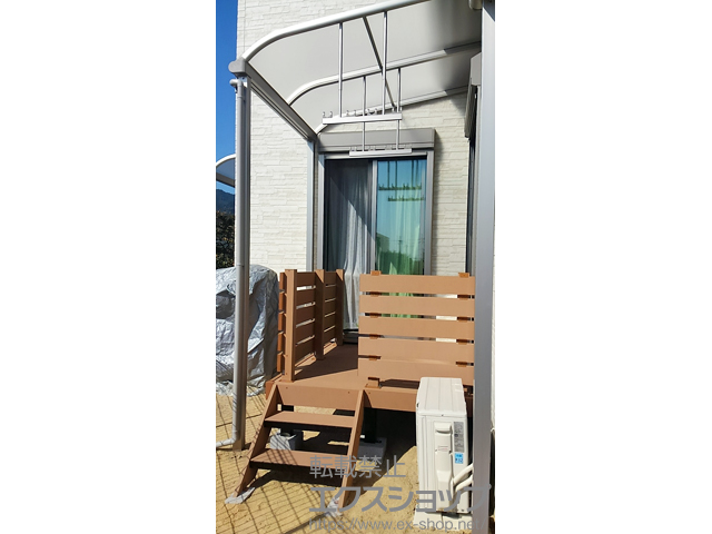 滋賀県大津市ののウッドデッキ マージウッドデッキ＋ステップSタイプ(2段)＋ルーバーデッキフェンス 施工例