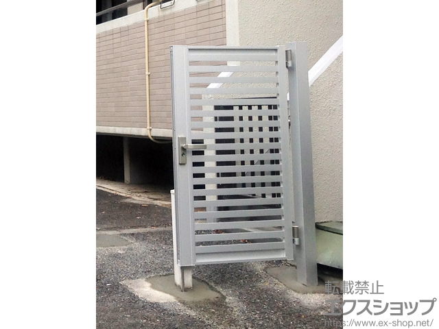 東京都世田谷区ののカーゲート 【特注】オーバードアS3型用開戸セット 施工例