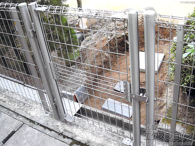 石川県加賀市のの門扉 イーネット門扉1型 片開き　門柱使用 施工例