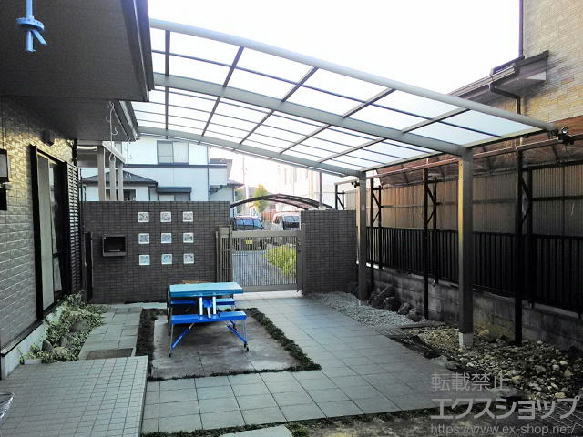 滋賀県野洲市のLIXIL リクシル（トステム）のカーポート ルーフポートシグマIII 積雪〜20cm対応 施工例