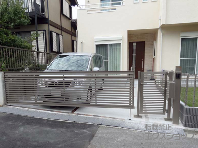 神奈川県横浜市ののカーゲート ワイドオーバードアS3型 手動式 施工例