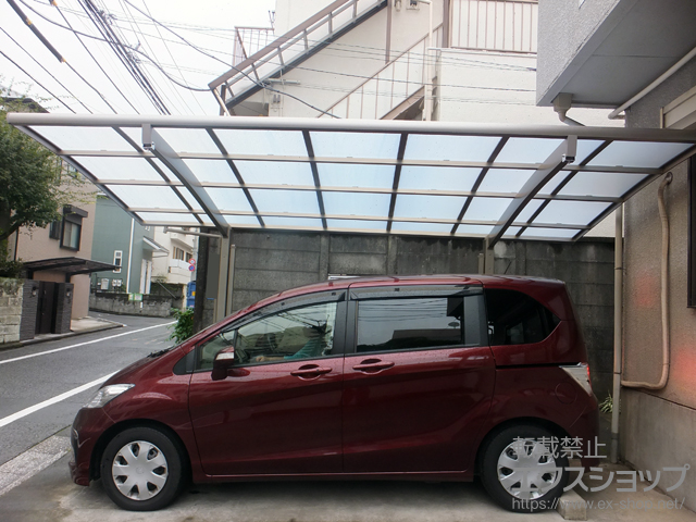 東京都新宿区ののカーポート ネスカR (ラウンドスタイル) 積雪〜20cm対応＋着脱式サポート 標準柱（H22）用 2本入り×1セット 施工例