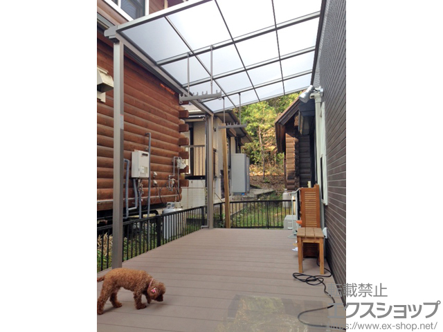 滋賀県大津市のLIXIL リクシル（トステム）のバルコニー・ベランダ屋根 ライザーテラスII F型 テラスタイプ 単体 積雪〜20cm対応 施工例