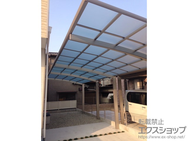 奈良県香芝市ののカーポート レイナポートグラン 縦連棟　積雪〜20cm対応＋水平式物干し 標準 2本入×1セット 施工例