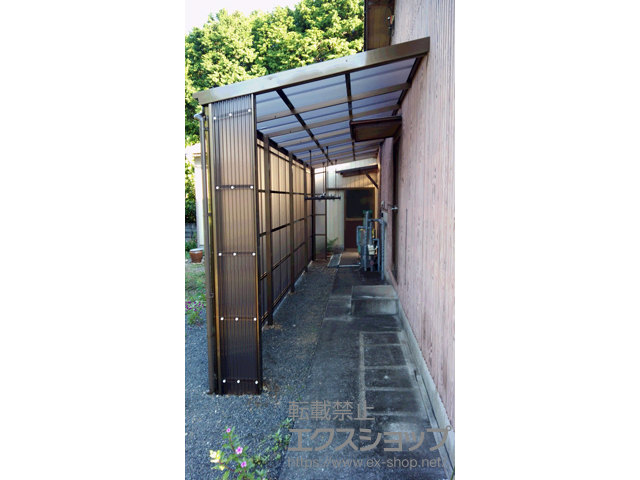 三重県志摩市のLIXIL リクシル（トステム）のストックヤード フリーヤード 袖付タイプ 積雪〜20cm対応 施工例