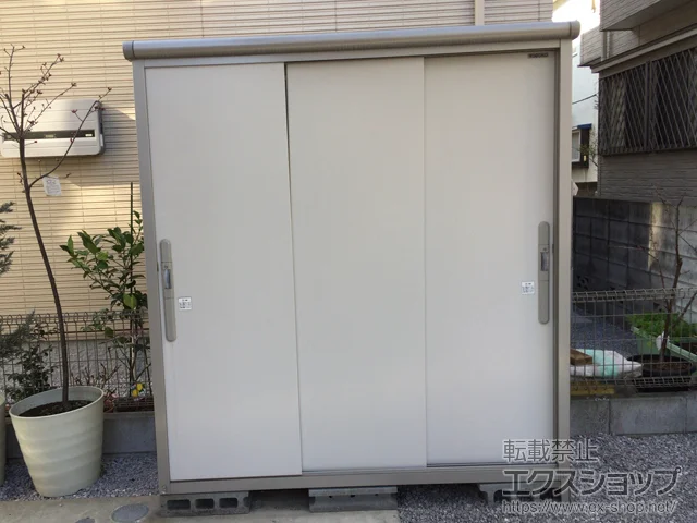 東京都小金井市のヨドコウの物置・収納・屋外倉庫 エスモ 一般型 1797×650×1959 ESD-1806AGL PW 施工例