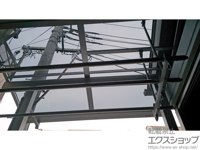 大阪府大阪市のLIXIL リクシル（トステム）のバルコニー・ベランダ屋根 ライザーテラスII F型 屋根タイプ 単体 積雪〜20cm対応 施工例