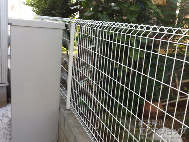 神奈川県相模原市ののフェンス・柵 イーネットフェンス1F型 自由柱タイプ 施工例